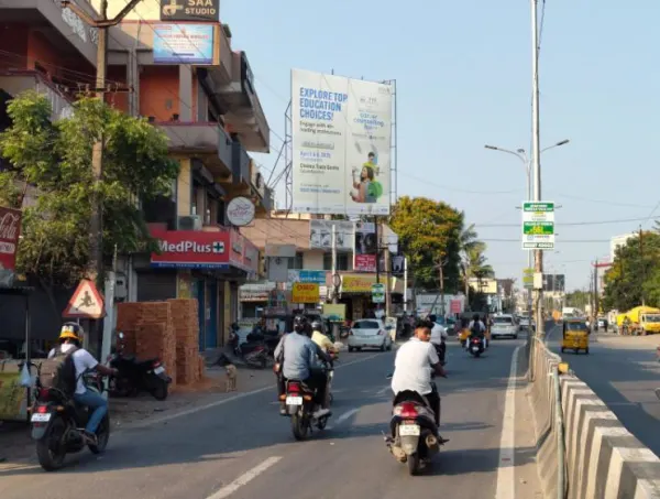 Hoarding - Moulivakkam towards Porur