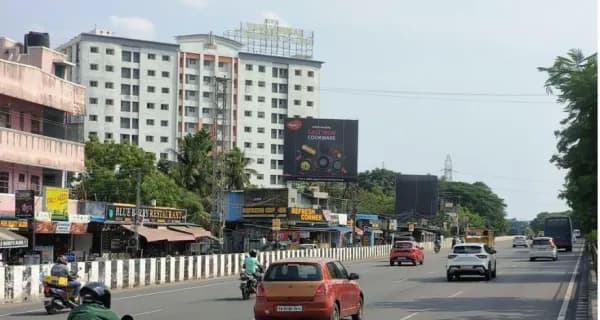Hoarding - GST Road - Pottheri near SRM Towards Mahindra World City
